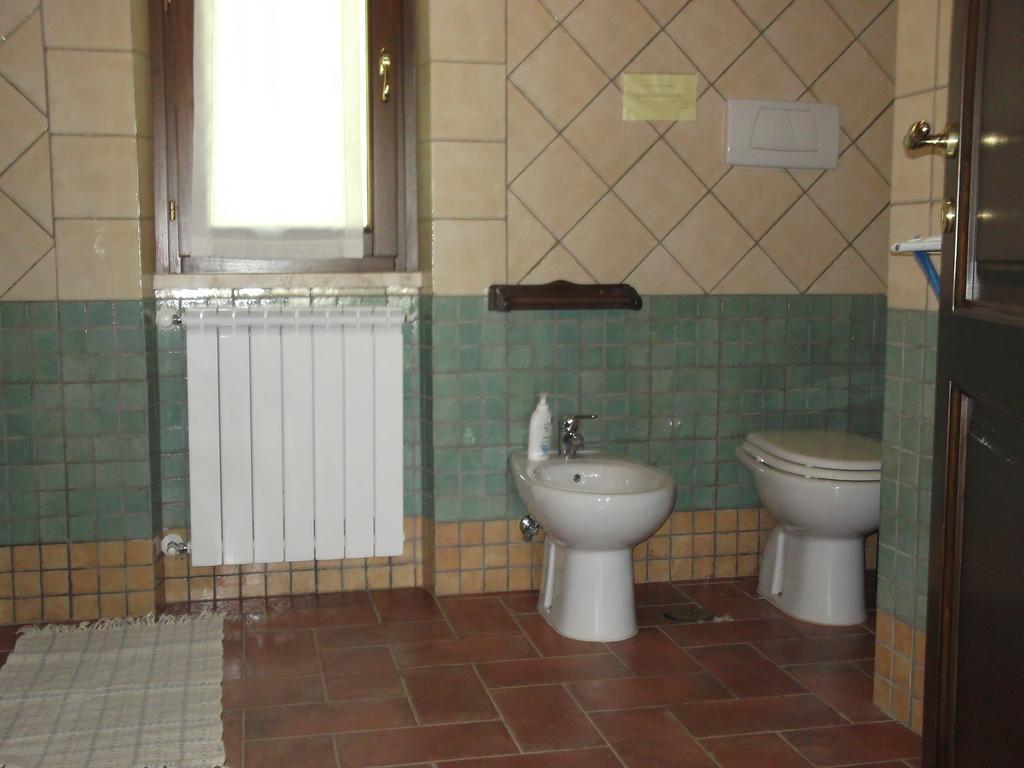 הוילה מנצ'יאנו Il Laghetto Agriturismo חדר תמונה