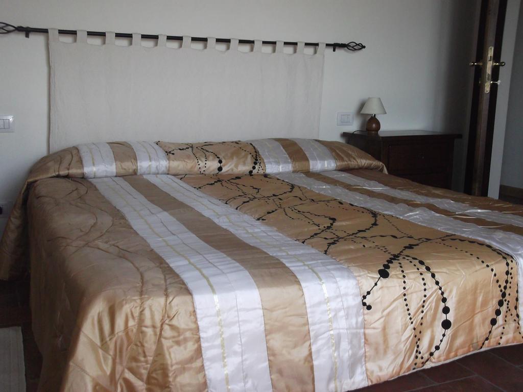 הוילה מנצ'יאנו Il Laghetto Agriturismo חדר תמונה